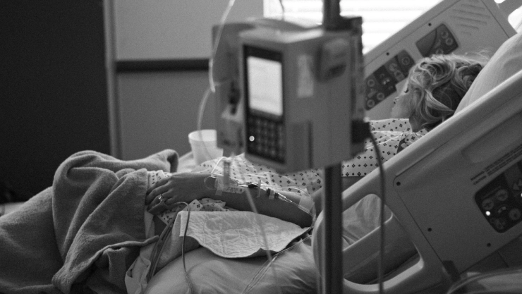 mujer coma covid-19