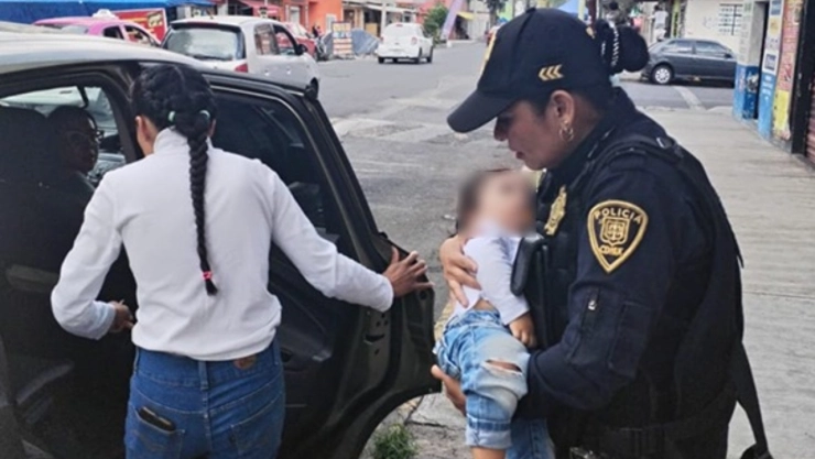 ¡Milagro en Venustiano Carranza! Niña sobrevive tras convulsionar por una caída de su cama