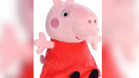 4 juguetes de Peppa Pig y Pocoyó que ayudan a niños con ansiedad por separación