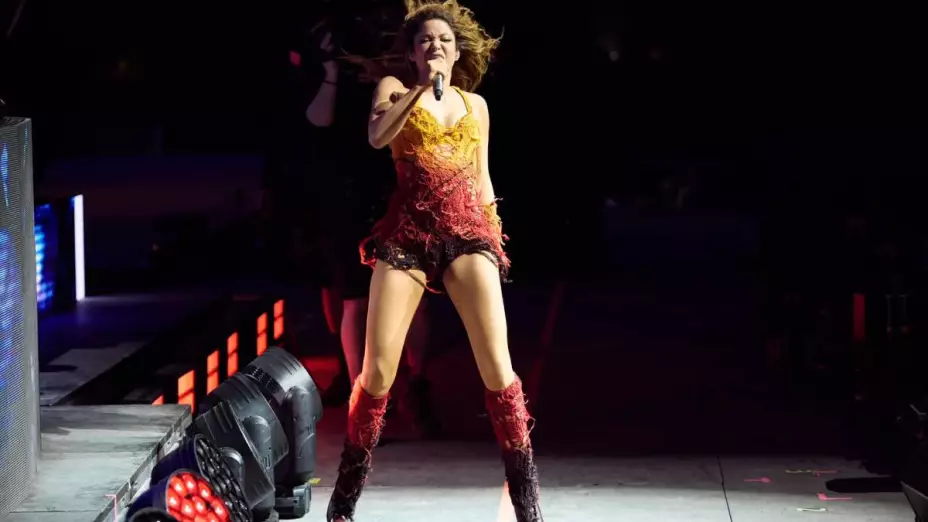 Shakira confirma que visitará México con su gira _Las Mujeres Ya No Lloran Tour_