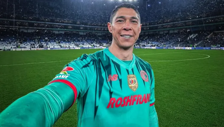 Hugo González ante Rayados de Monterrey