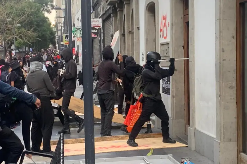 Ayotzinapa 43 normalistas marcha 2022