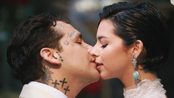 Nodal publicas FOTOS exclusivas de su boda con Ángela Aguilar con AMOROSO mensaje