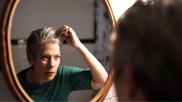 ¡Adiós a las canas! Estudio revela cómo revertirlas
