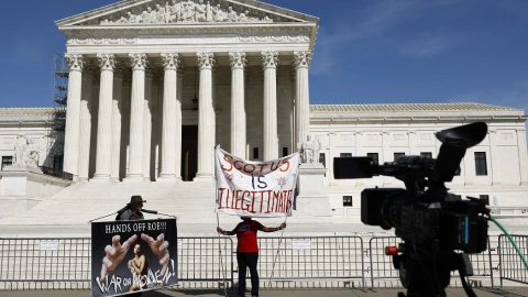 Después de 50 años en que las mujeres de Estados Unidos tenía libertad de elección en el tema de aborto, la Suprema Corte, le dio la facultad a cada estado a que legisle sobre el tema