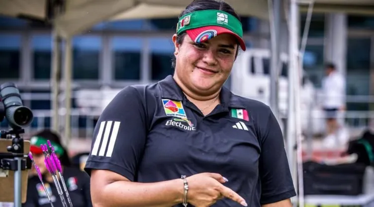 andrea-becerra-cuantas-medallas-gano-2025.jpg