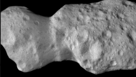Nave Lucy de la NASA logra captar IMAGEN de impresionante asteroide
