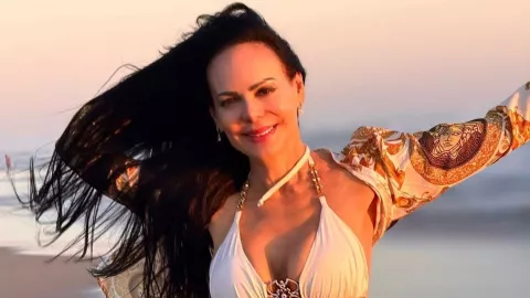 Maribel Guardia presume cuerpazo al iniciar el Año Nuevo 2025