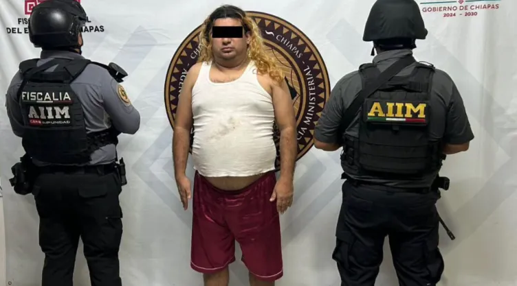 Detienen a profesor en Tapachula; Fiscalía investiga posible red de pornografía infantil