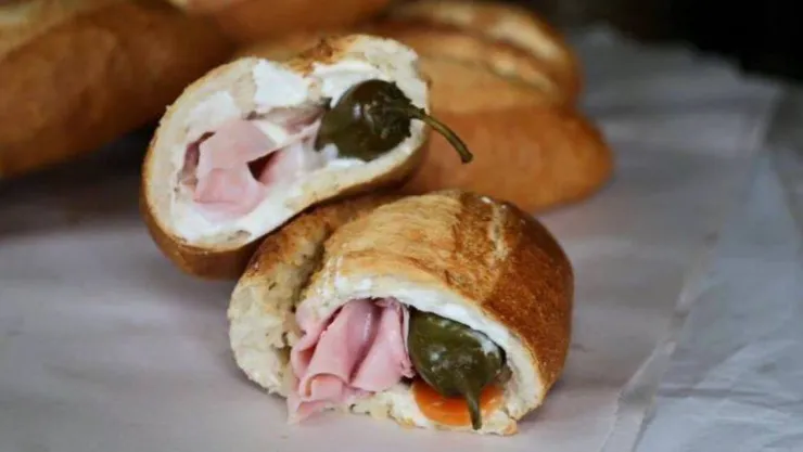 ¿Qué es el “bolillo con crema”, el exquisito platillo que debes probar en Aguascalientes?