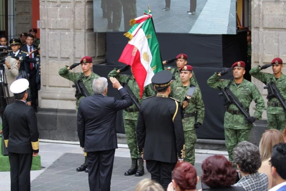 AMLO FUERZAS ARMADAS