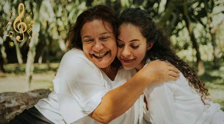 Las 3 canciones más emotivas para dedicar el Día de la Madre y sorprenderla, según la IA.jpg
