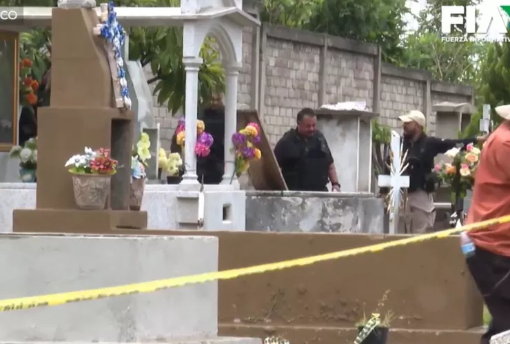 Analizan cadáveres de presunta fosa clandestina del panteón de San Sebastianito en Tlaquepaque