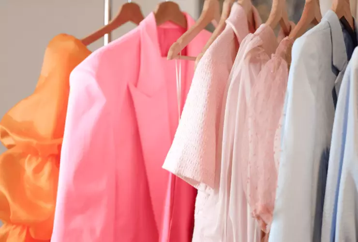 Estos son los colores que usan las personas con alta autoestima, según la psicología.png