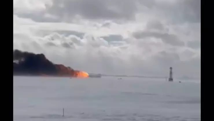 Un avión se volcó en un aeropuerto de Toronto