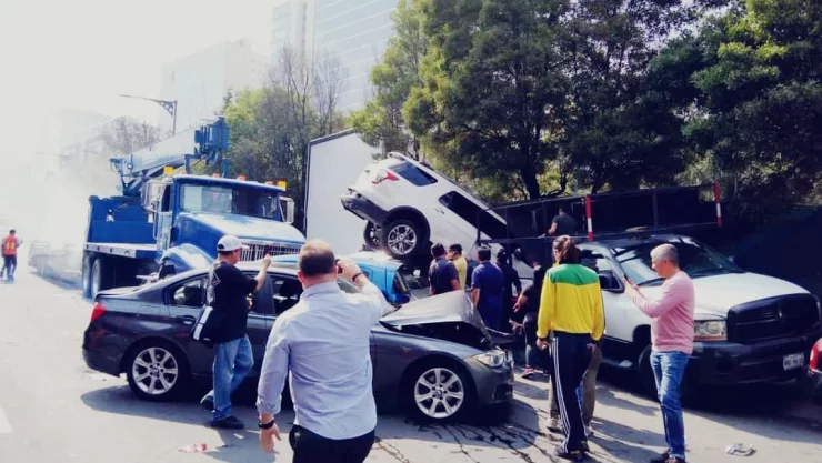 Se registra carambola en la autopista México-Toluca en Santa Fe