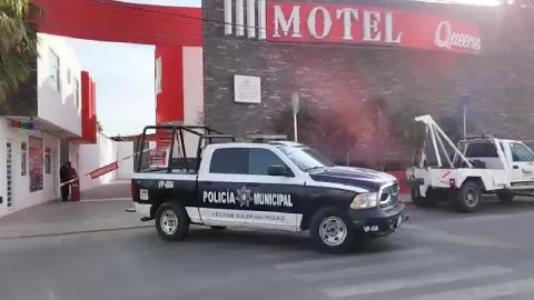 Pareja muerta motel