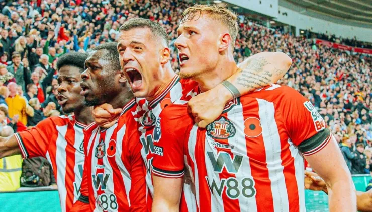 ¿Santi Giménez jugará en el Sunderland?