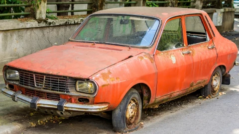 Autoridades retiran los autos abandonados CDMX