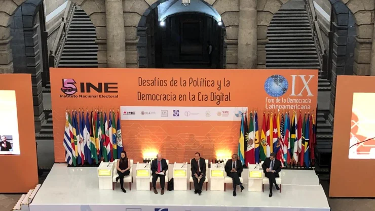 Plantean expertos voto electrónico en México como un desafío de las democracias modernas