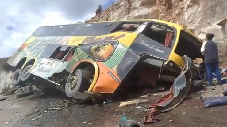 Accidente de autobús en Bolivia: confirman 13 muertos y 20 lesionados hoy 12 de marzo