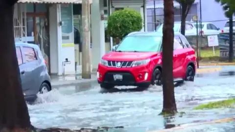 Calles inundadas en León, Guanajuato por lluvias