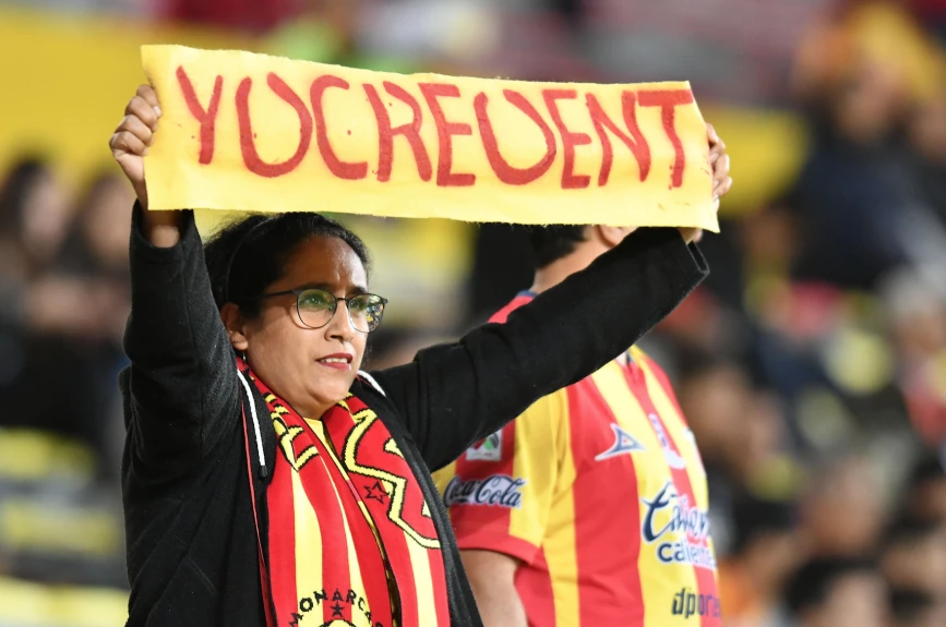 Monarcas vs León