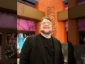 Guillermo del Toro sonriendo.jpg