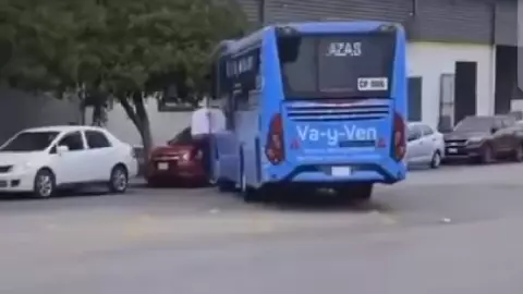 VIDEO_ Chofer de Va y Ven sorprende a todos por esto