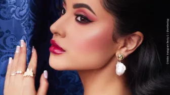 Becky G de perfil. .jpg