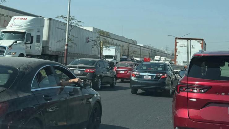 El tráfico en la carretera México - Querétaro, autopista 57