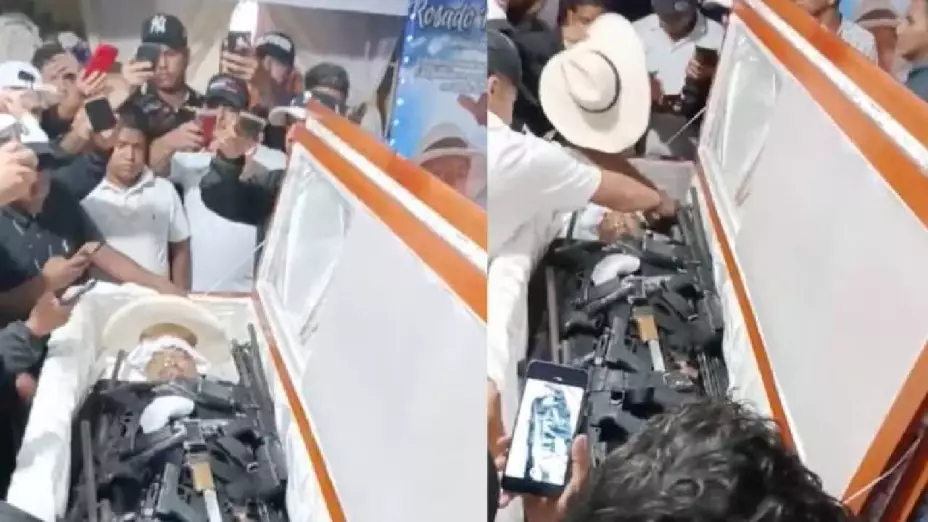 VIDEO_ Funeral de líder criminal en Ecuador sorprende a internauta en redes sociales.jpg