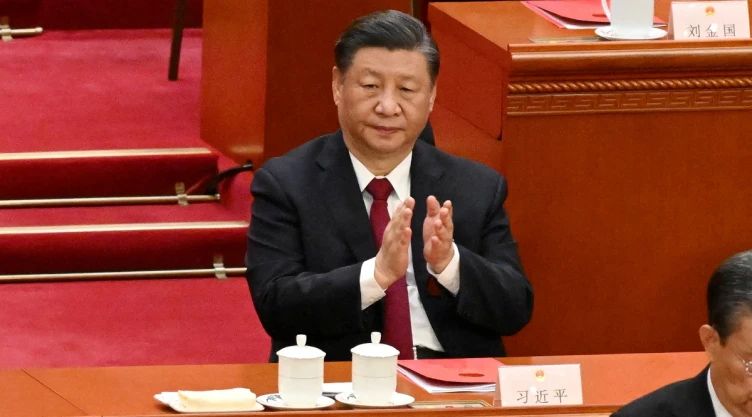 China anuncia visita a Rusia