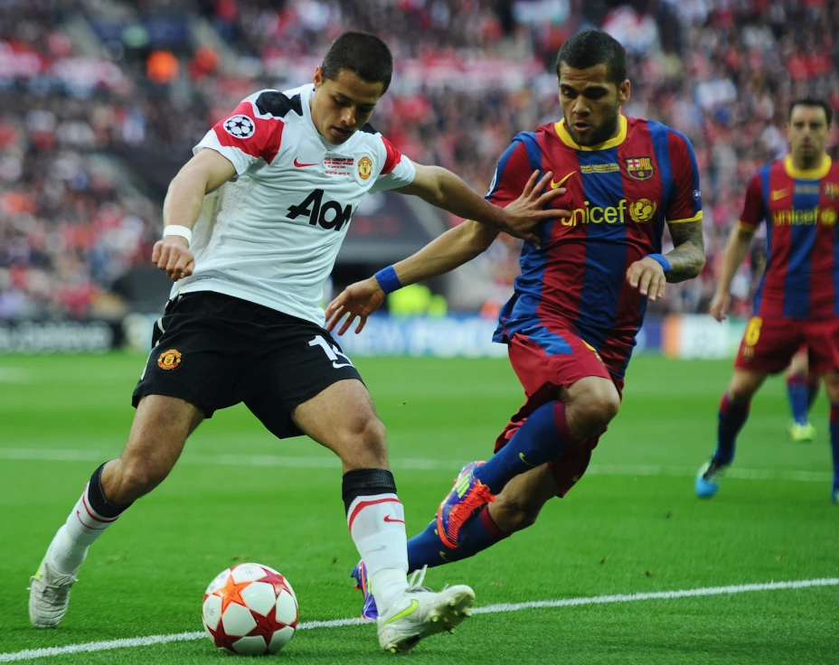 Titular en la final de Champions League 2010-2011 ante el Barcelona.