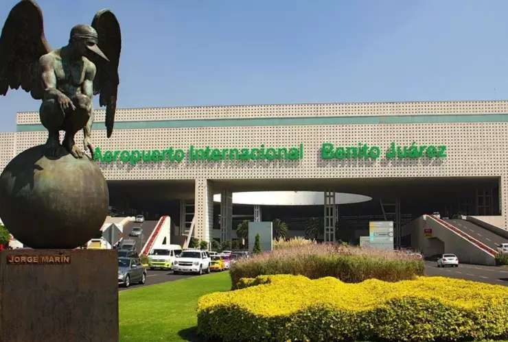 aicm-aeropuerto-pasajero-paro-cardiaco