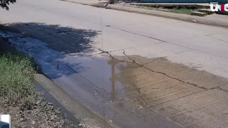 Vecinos de Valle Bonito padecen por aguas negras en Mazatlán..jpg