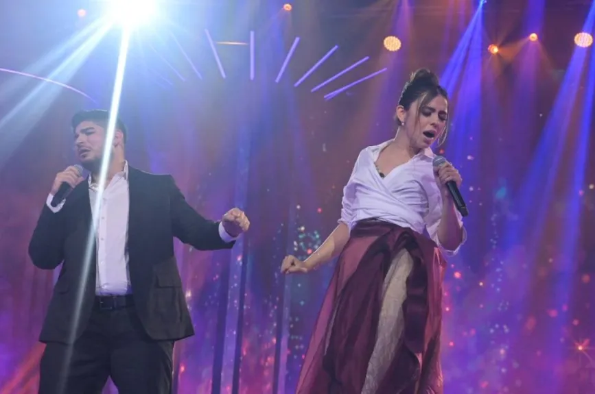 “Ya Lo Sé Que Tú Te Vas” fue la canción que interpretó el dueto formado por Cristian Salguero y Yesi González.