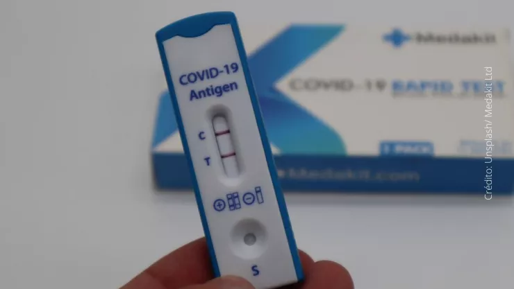 ¿Cuáles son los síntomas de Ómicron, la variante más contagiosa de COVID-19?