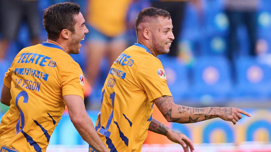 Tigres golea a Querétaro en el Volcán