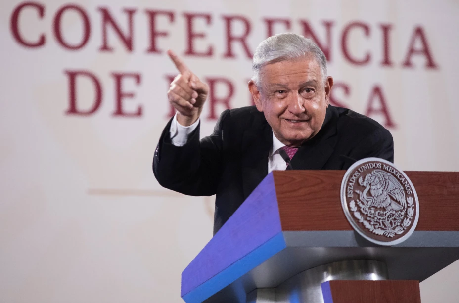AMLO 8 de junio.jpg