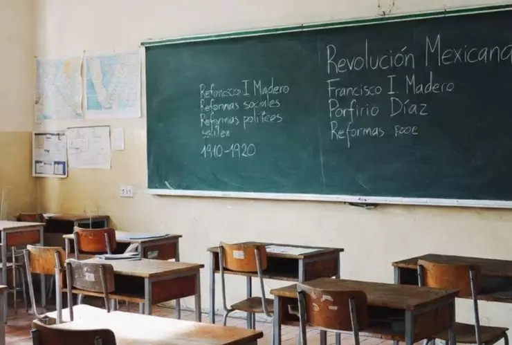 Suspensión clases Revolución Mexicana