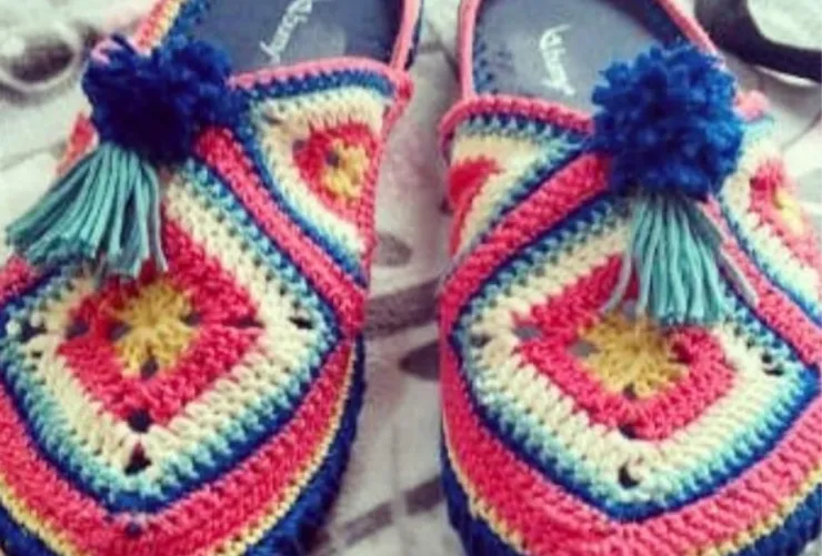 Cómo hacer pantuflas a crochet con suelas de chanclas viejas paso a paso