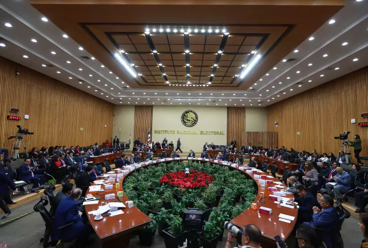 Sesión extraordinaria del INE