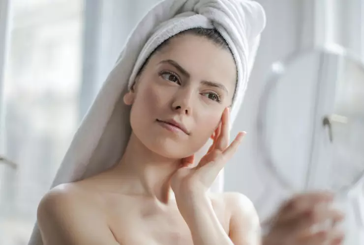 NO MAKUEP_PEXELS_Andrea Piacquadio