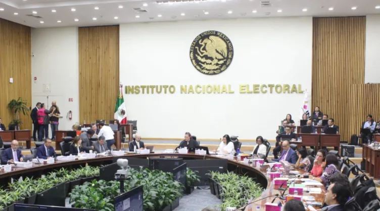 Consejo General del INE aprueba plurinominales en el Senado