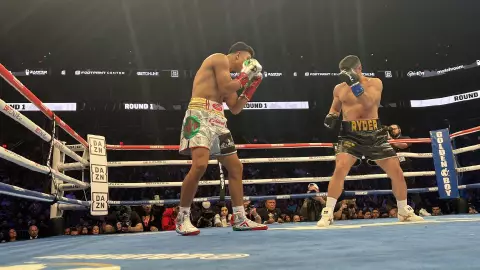 Jaime Munguía vs John Ryder