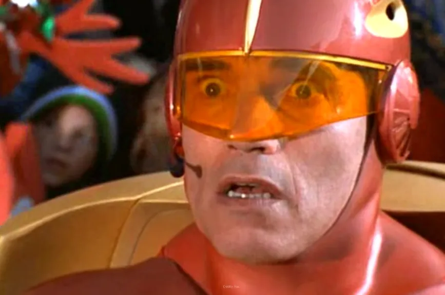 Escena de la película ‘El Regalo Prometido’ (Jingle All The Way) por Azteca 7.