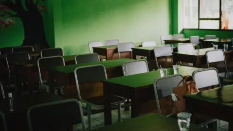 Cambio de horario de clases por el calor