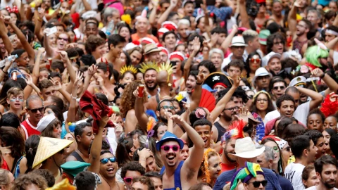 rio de janeiro carnaval covid-19