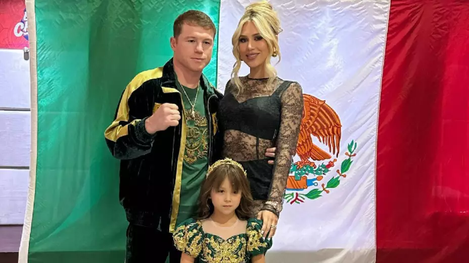 Así fue el impresionante festejo por el aniversario de bodas del Canelo Álvarez